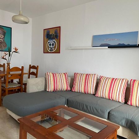 Playa Chica Apt With Terrace 100 M From The Sea Puerto del Carmen  Kültér fotó