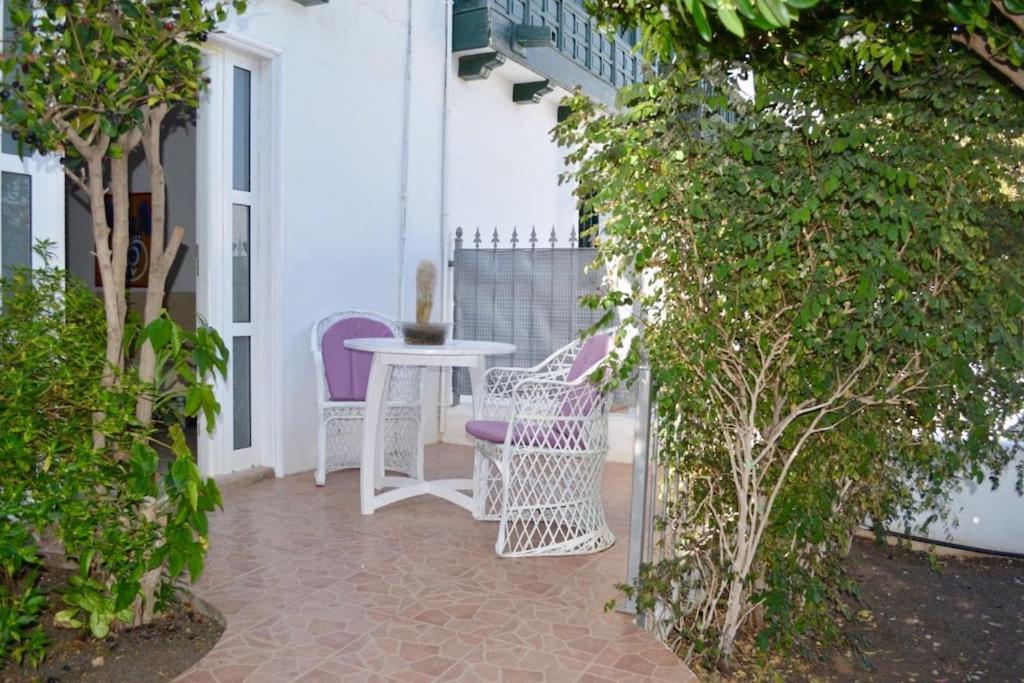 Playa Chica Apt With Terrace 100 M From The Sea Puerto del Carmen  Kültér fotó