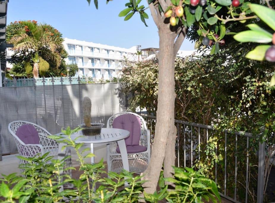 Playa Chica Apt With Terrace 100 M From The Sea Puerto del Carmen  Kültér fotó