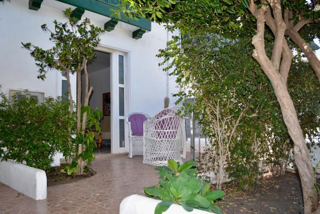 Playa Chica Apt With Terrace 100 M From The Sea Puerto del Carmen  Kültér fotó