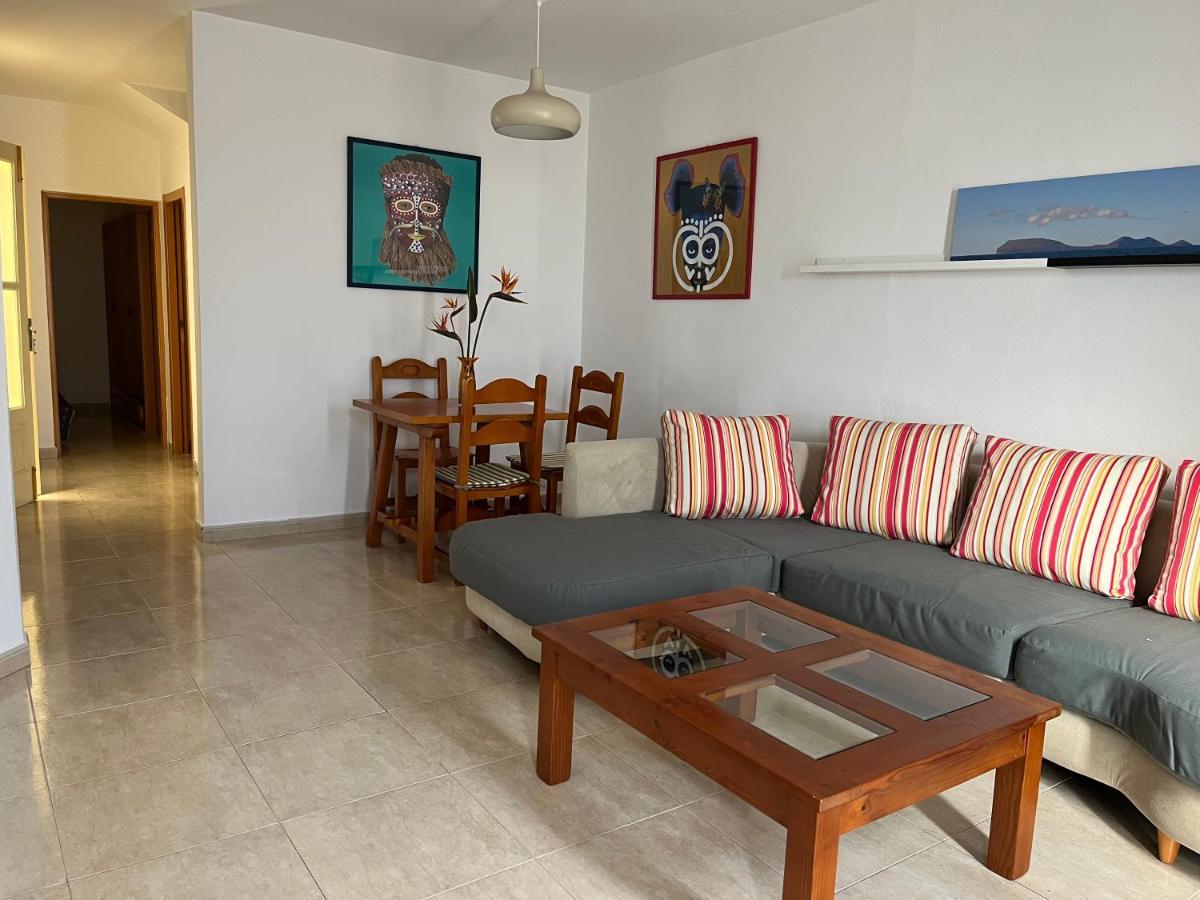 Playa Chica Apt With Terrace 100 M From The Sea Puerto del Carmen  Kültér fotó