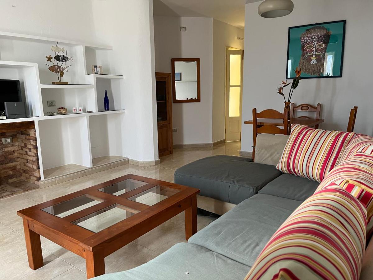 Playa Chica Apt With Terrace 100 M From The Sea Puerto del Carmen  Kültér fotó